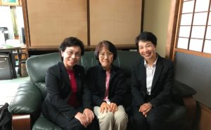 広島県看護協会 専務理事(左)との談笑風景